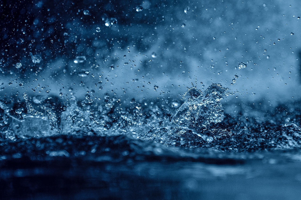 clean water splash